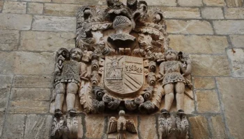 Pesquera de Ebro (Burgos): El pueblo de los escudos y su espectacular entorno