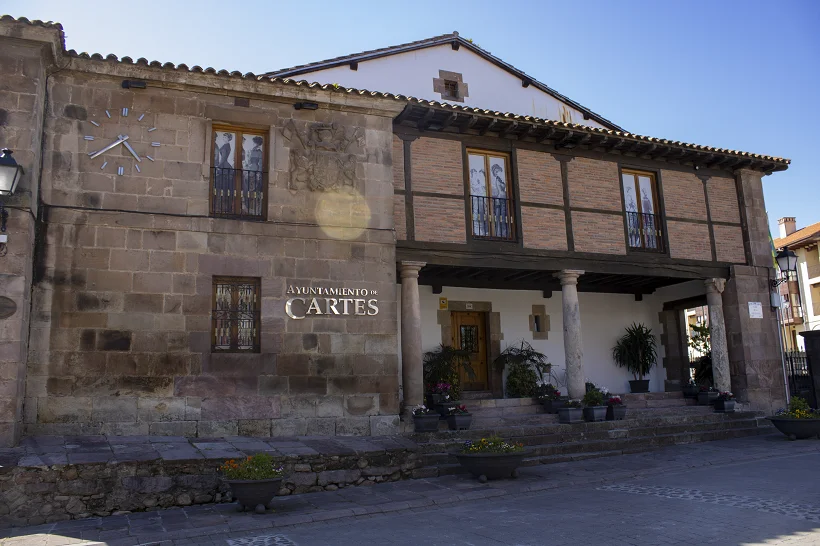 Ayuntamiento de Cartes (Casona de los Quijano Rasa)