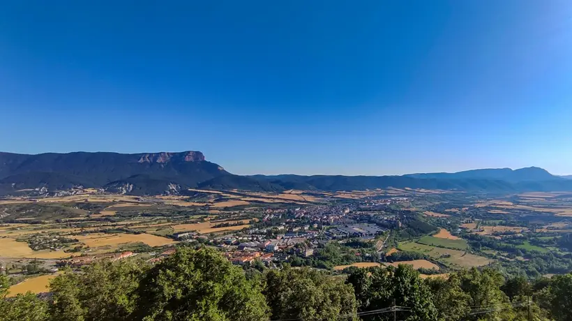Jaca y Peña de Oroel desde el Fuerte del Rapitán