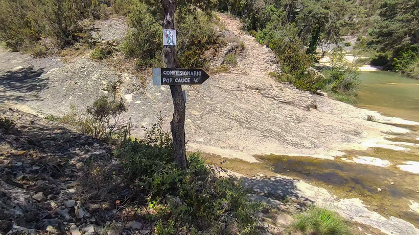 Cartel de la Cascada del Confesionario