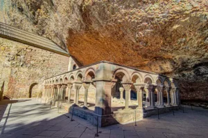 Claustro del Real Monasterio de San Juan de la Peña