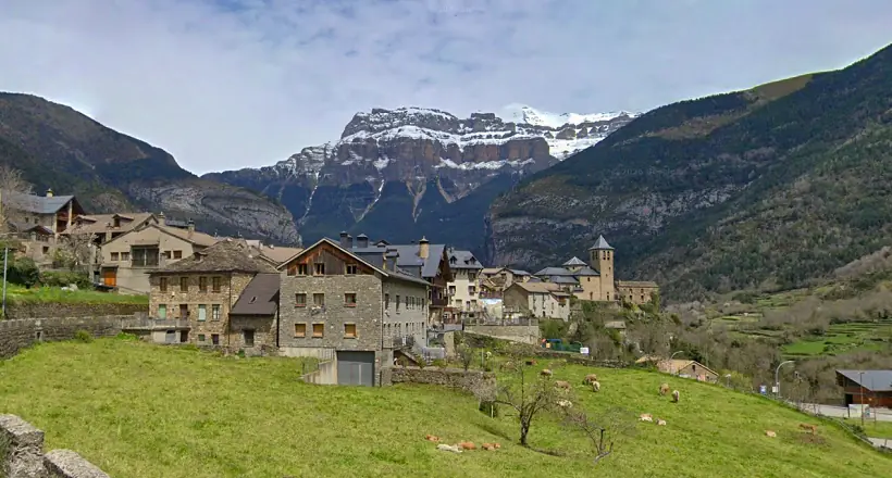 Mirador de Torla Ordesa y el Macizo de Mondarruego