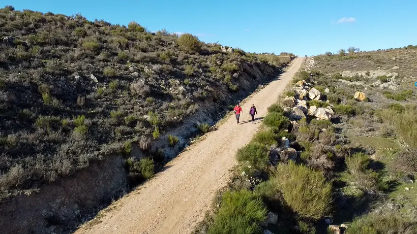 Pista de inicio ruta corta a las Pilas de Almaraz