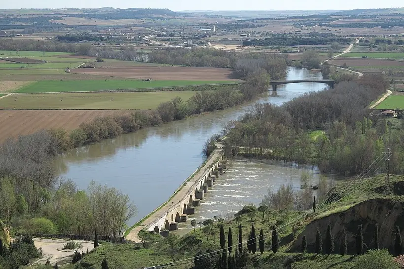 Puente Mayor de Toro